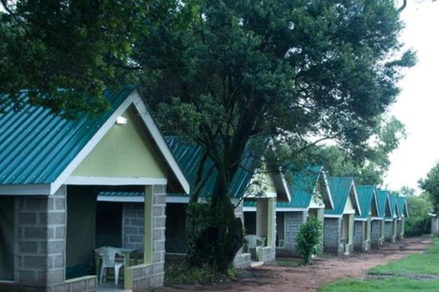 RHINO TOURIST  CAMP Africa Veterans Safaris