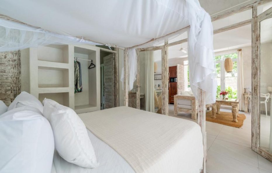 Saffron Beach House One Bedroom Villa