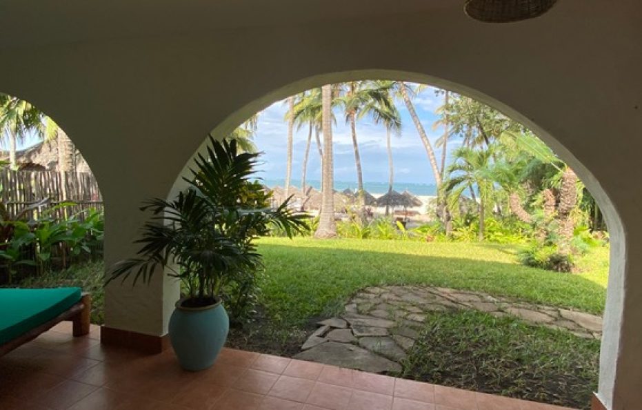 Pinewood Beach Grand Ocean Front Suite